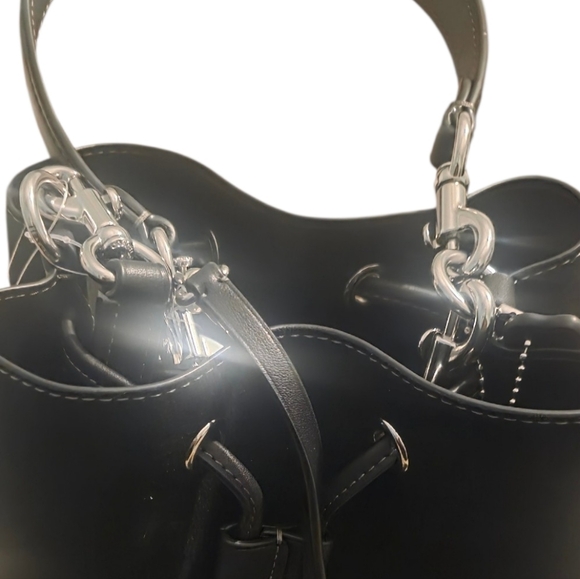 Coach Suede Rowan Bucket Bag - NEW - Picture 3 of 3